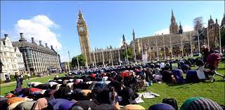 Photo of برطانیہ میں ’مسلمانوں کے خلاف نفرت میں اضافہ‘: سروے